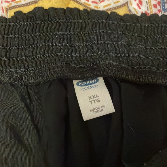 Old Navy Smocked Eyelet Off-Shoulder Top - Picture 3 of 7